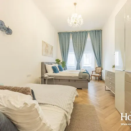 公寓 Velvet Rose-prague1-luxury-ac-quiet-netflix-washer 布拉格