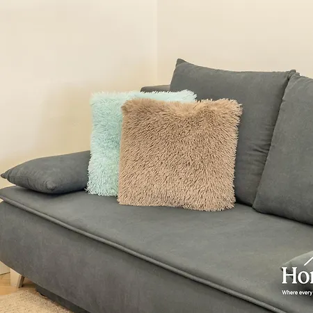 Velvet Rose-prague1-luxury-ac-quiet-netflix-washer * 布拉格